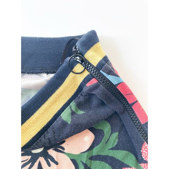 Black Farm Rio Calla Flared Floral Print Pants Size XS FLAWED - Picture 2 of 11